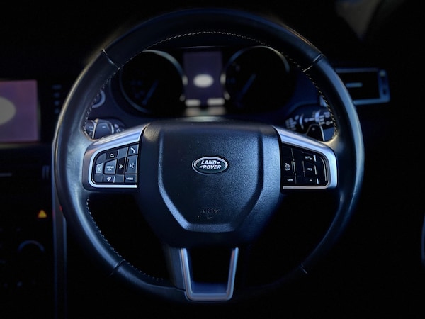 Used Land Rover Discovery Sport 2017 for sale - 76251212: Photo 12