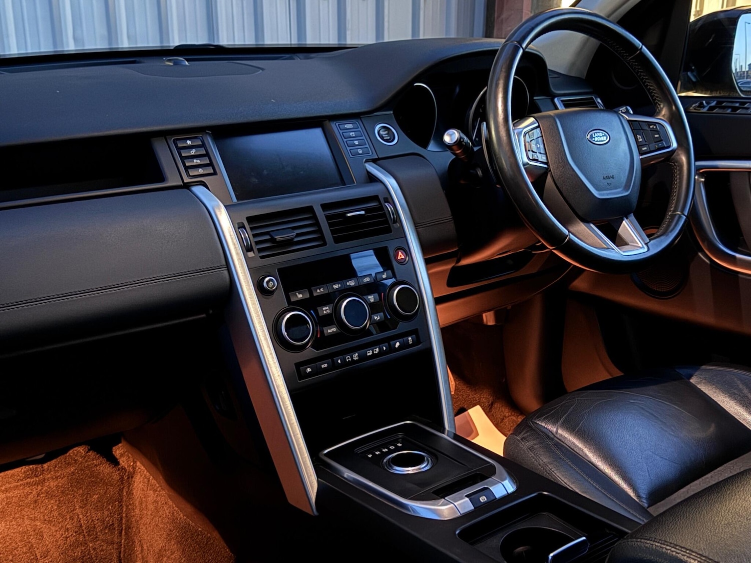 Used Land Rover Discovery Sport 2017 for sale - 76251212: Photo 15