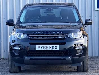 Used Land Rover Discovery Sport 2017 for sale - 76251212: Photo 2