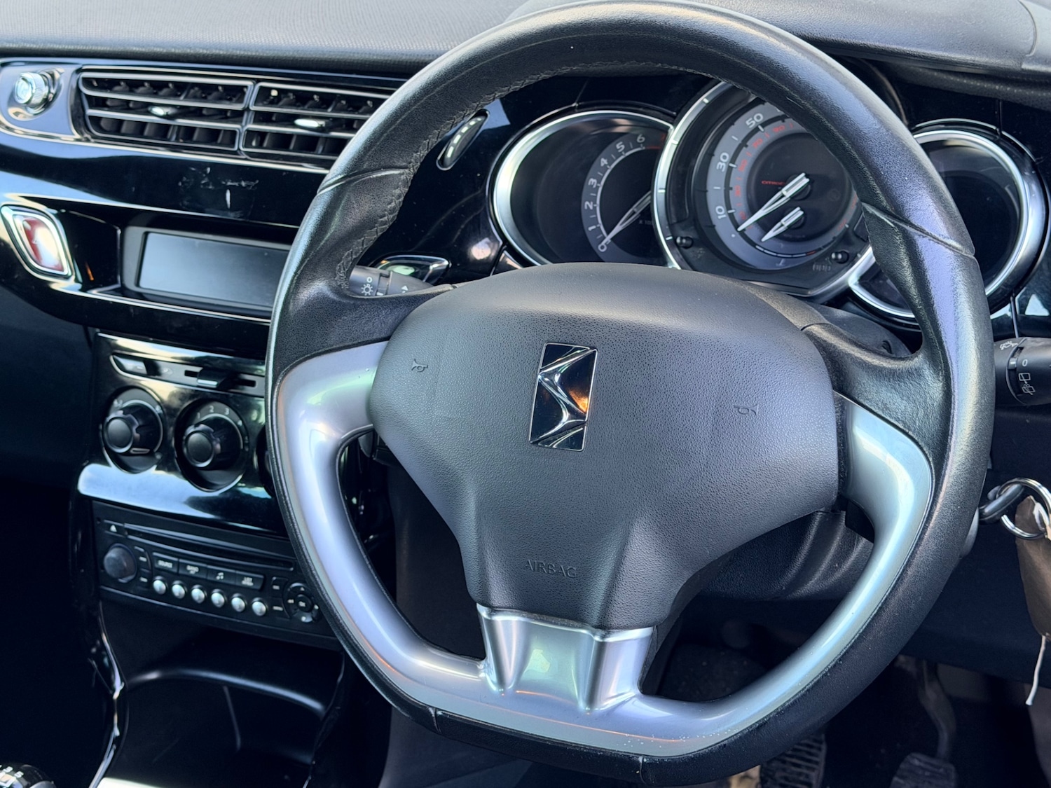 Used Citroen DS3 2012 for sale - 77893148: Photo 10