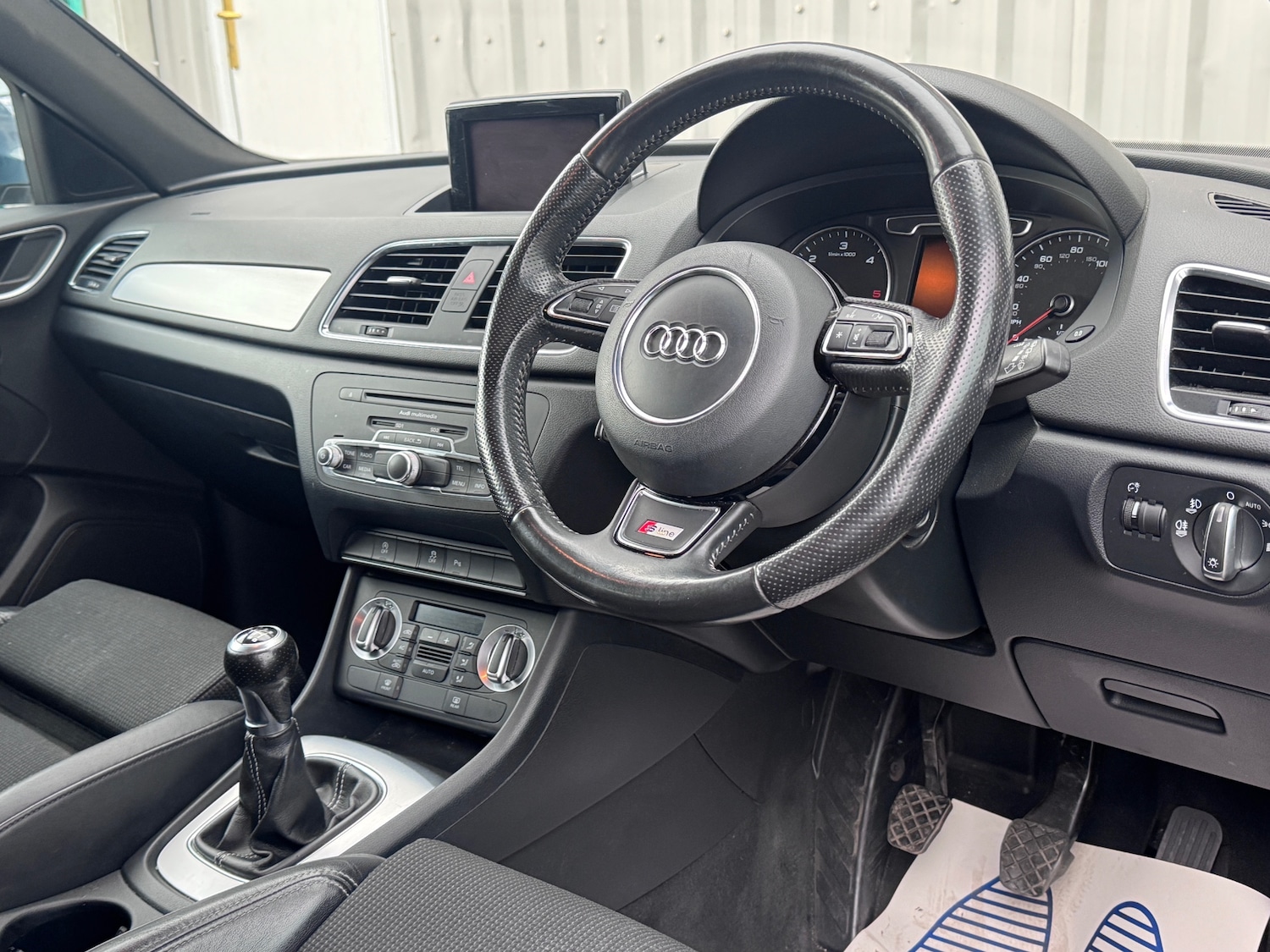 Used Audi Q3 2012 for sale - 77645672: Photo 15