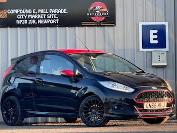 Used Ford Fiesta 2015 for sale - 76107625: Photo