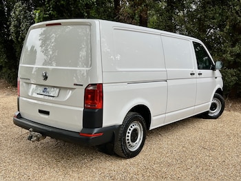 Used Volkswagen Transporter 2019 for sale - 79205844: Photo