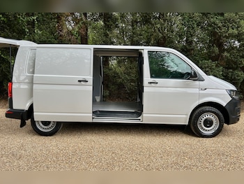Used Volkswagen Transporter 2019 for sale - 79205844: Photo