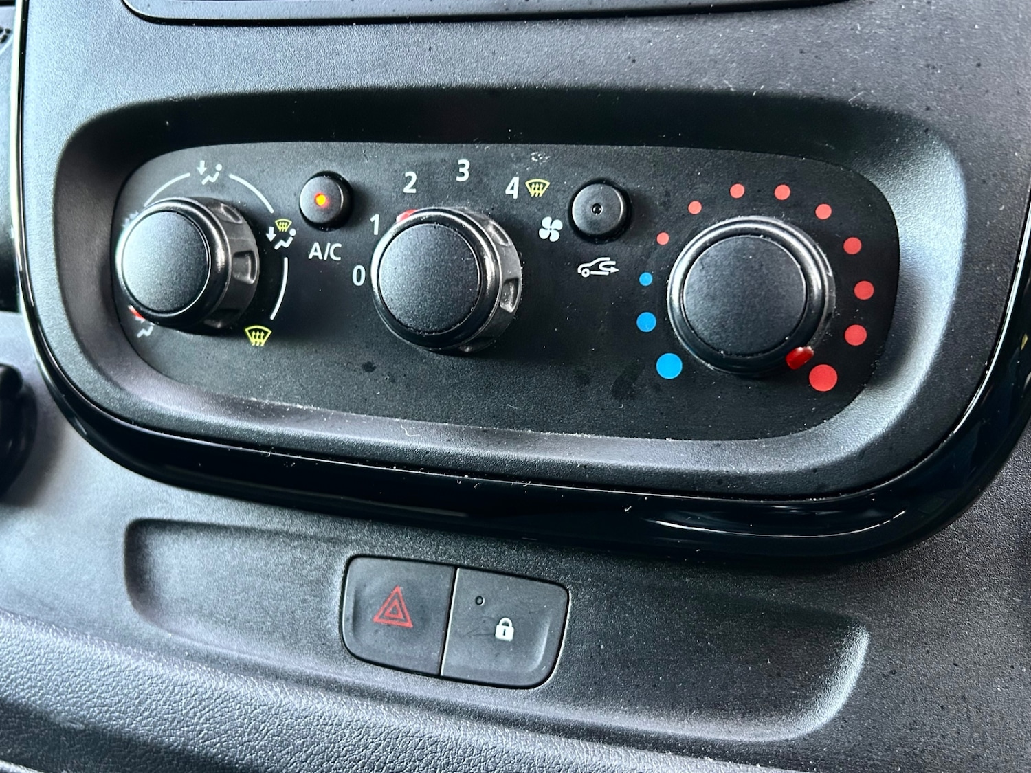 Used Vauxhall Vivaro 2019 for sale - 76776537: Photo 16