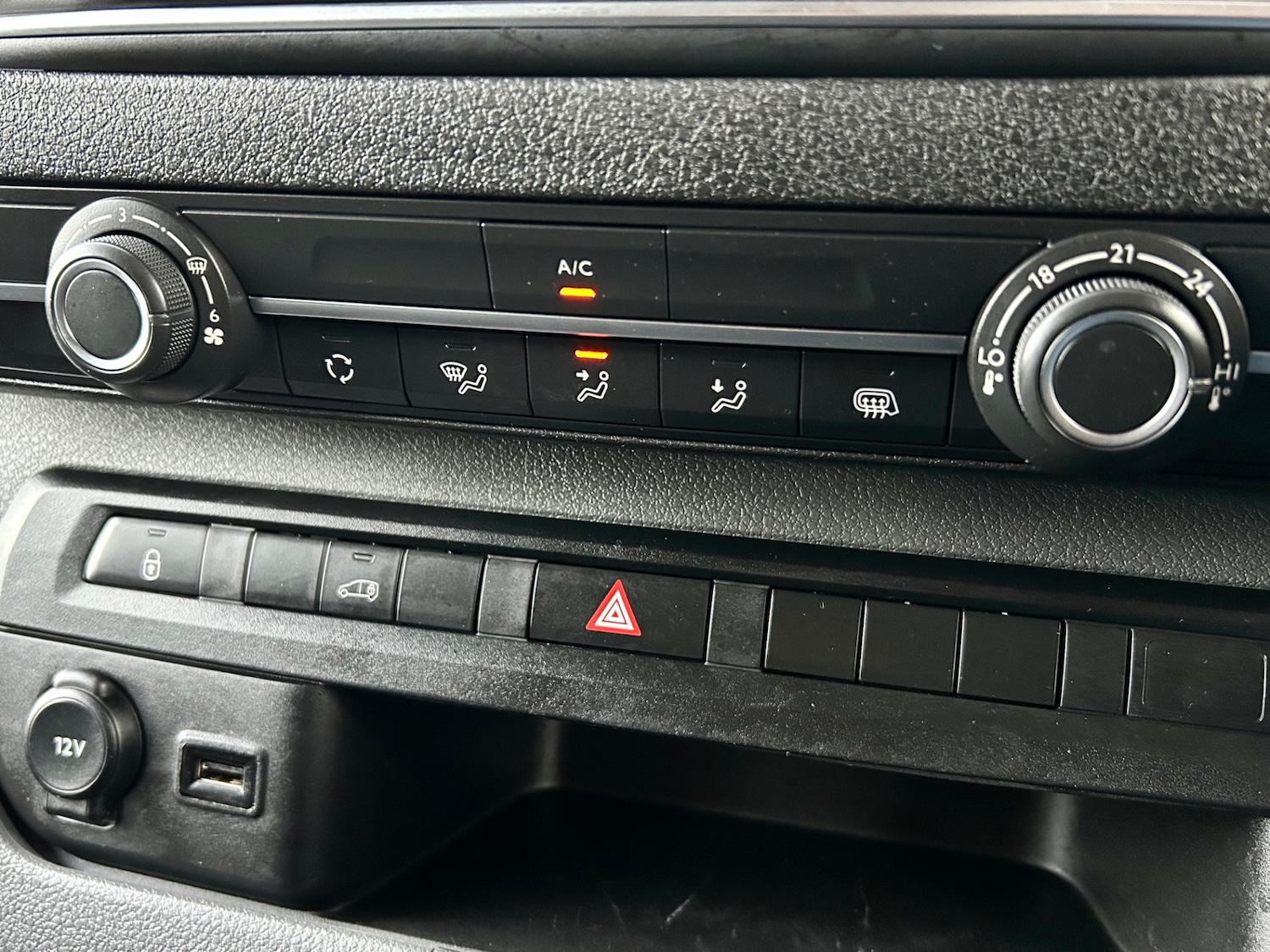 Used Vauxhall Vivaro 2022 for sale - 77326247: Photo 12