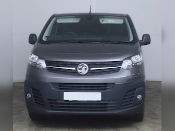 Vauxhall Vivaro feature image