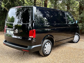 Used Volkswagen Transporter 2022 for sale - 79330340: Photo