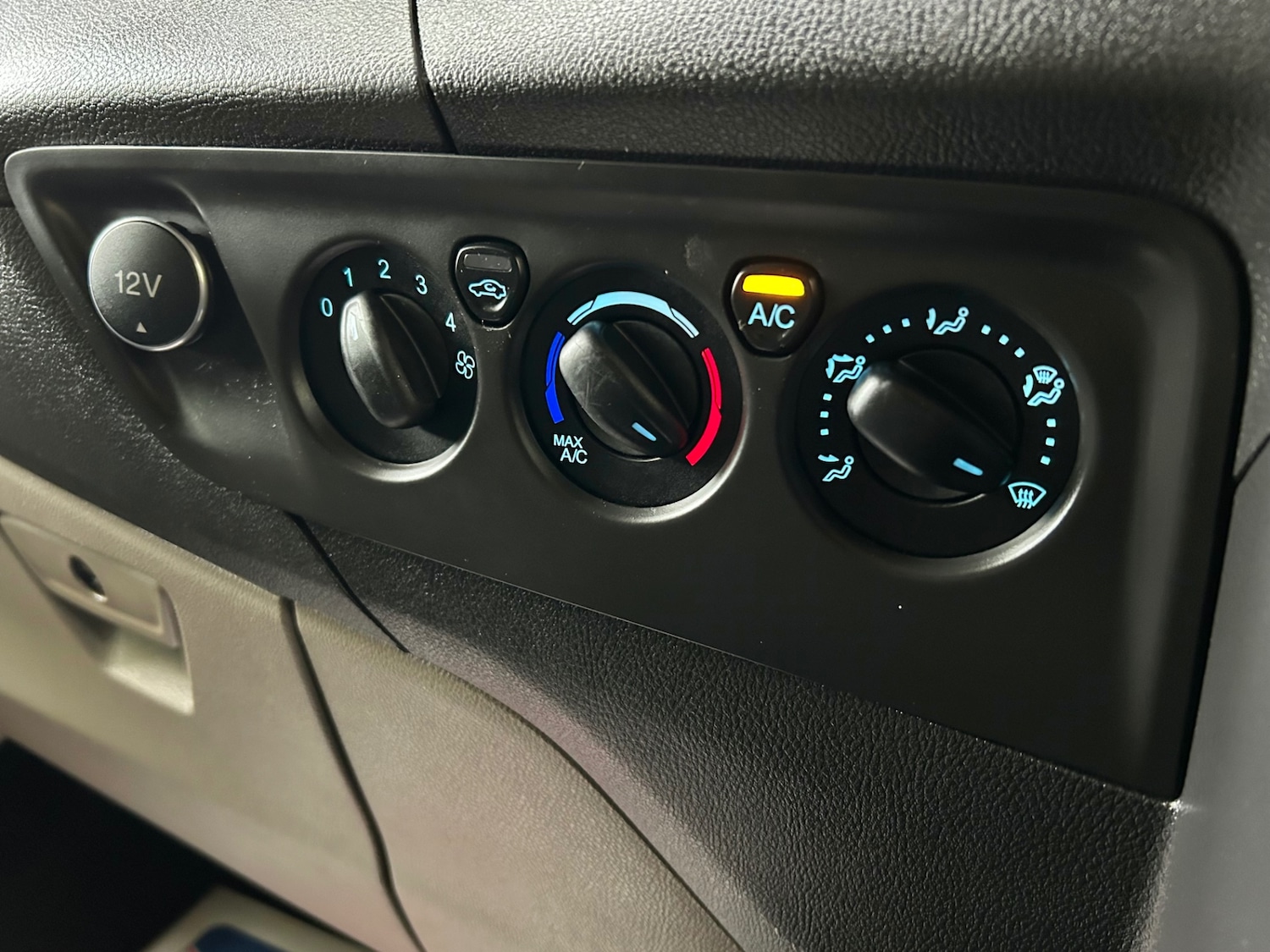 Used Ford Transit Custom 2018 for sale - 76630417: Photo 17