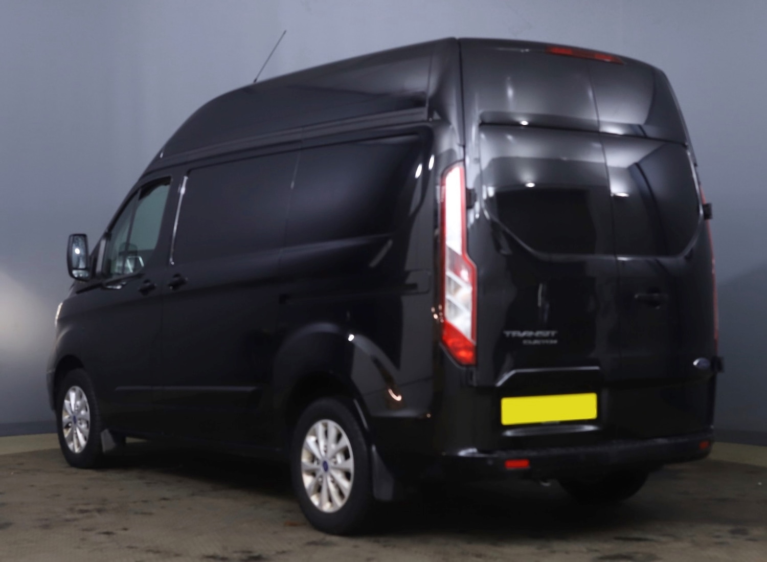 Used Ford Transit Custom 2021 for sale - 76718881: Photo 2