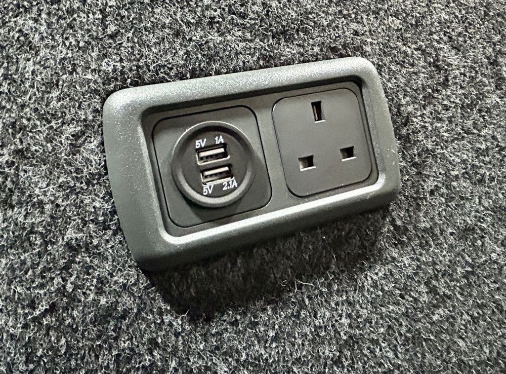 Used Volkswagen Transporter 2021 for sale - 76637852: Photo 10