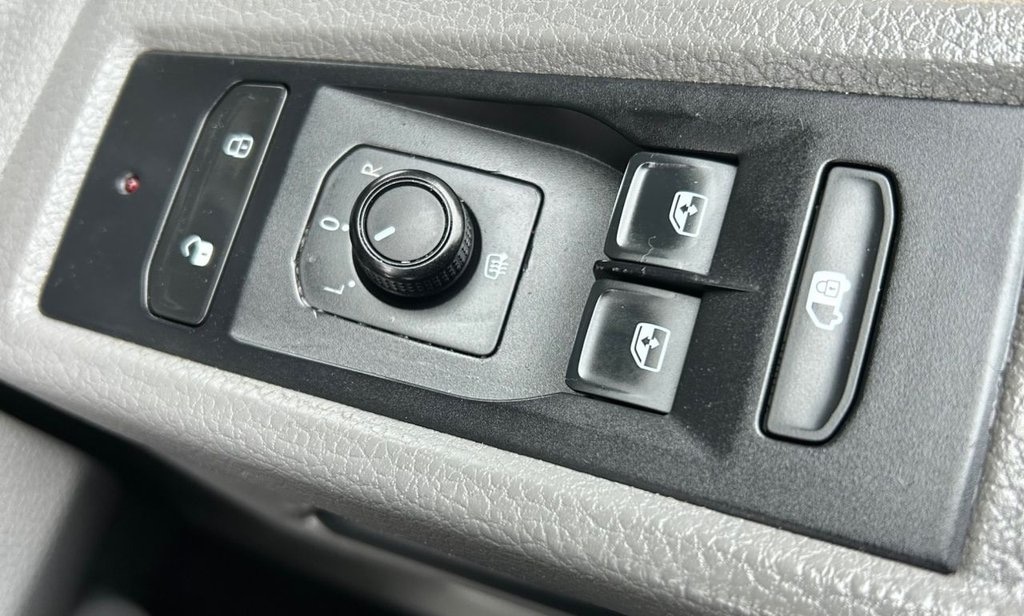 Used Volkswagen Transporter 2021 for sale - 76637852: Photo 29