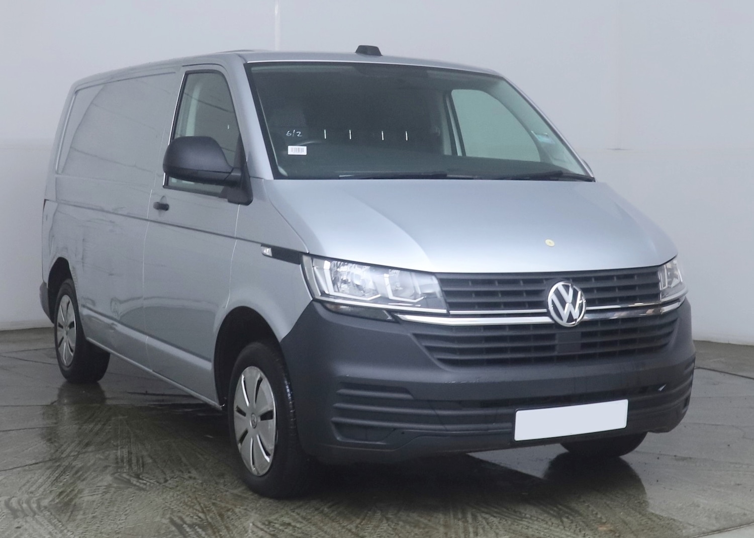 Used Volkswagen Transporter 2021 for sale - 77616429: Photo 1