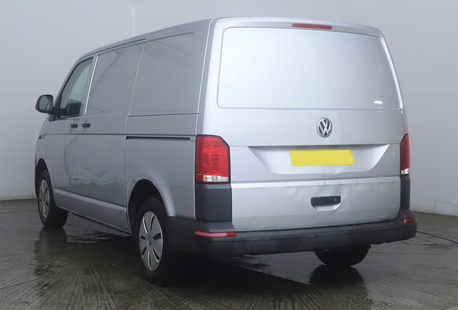 Used Volkswagen Transporter 2021 for sale - 77616429: Photo 2