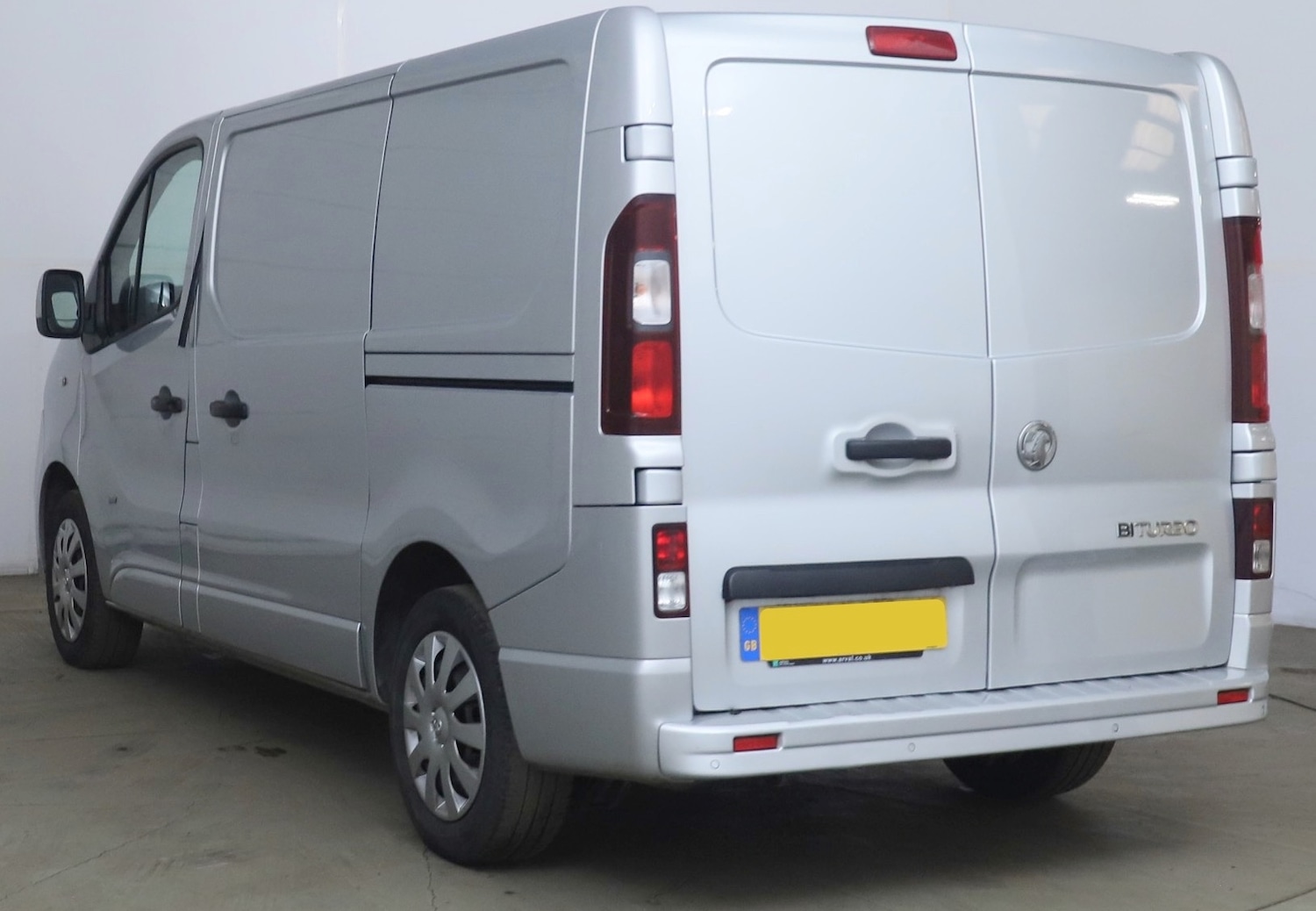 Used Vauxhall Vivaro 2016 for sale - 78161826: Photo 2