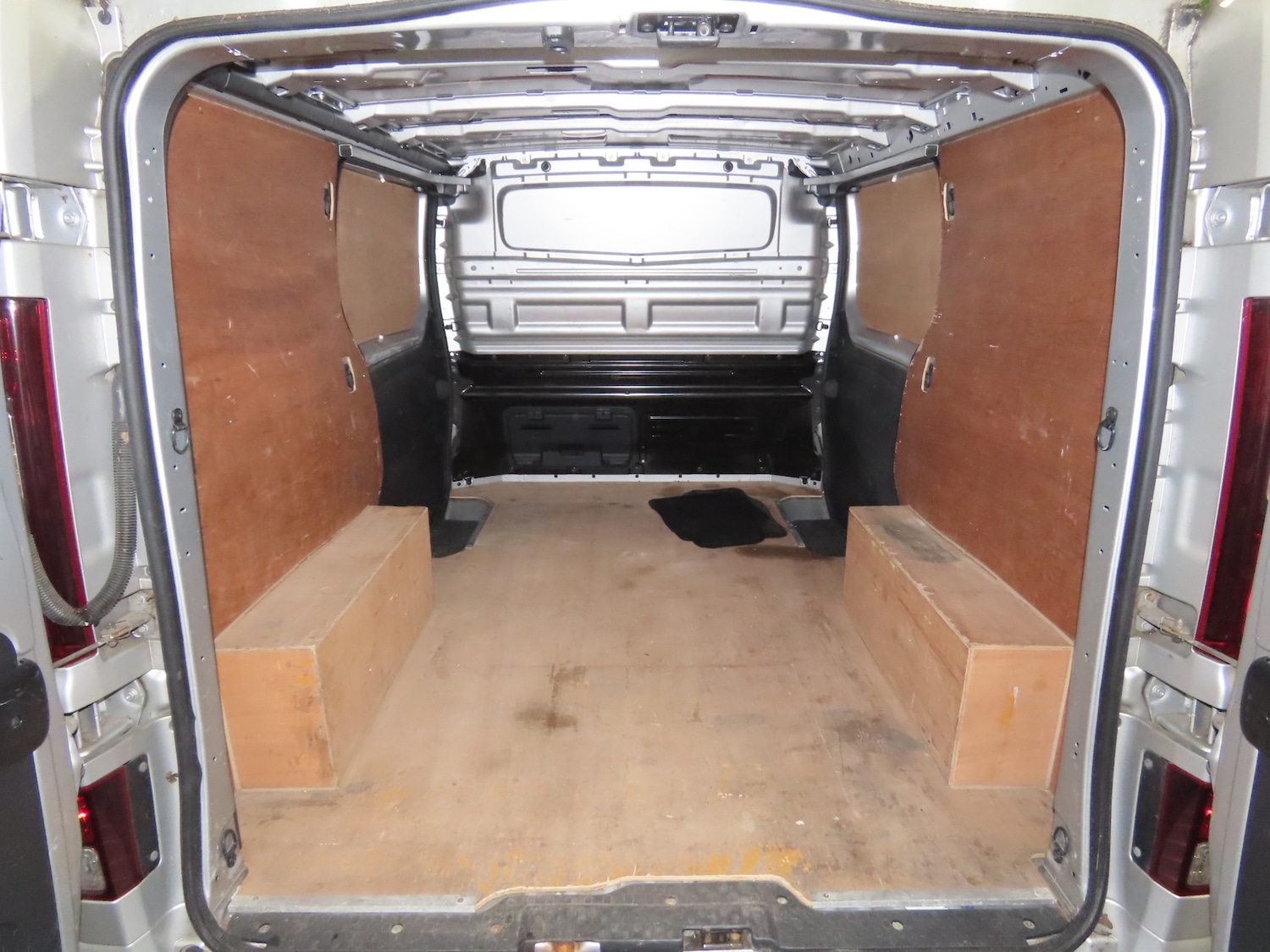 Used Vauxhall Vivaro 2016 for sale - 78161826: Photo 5