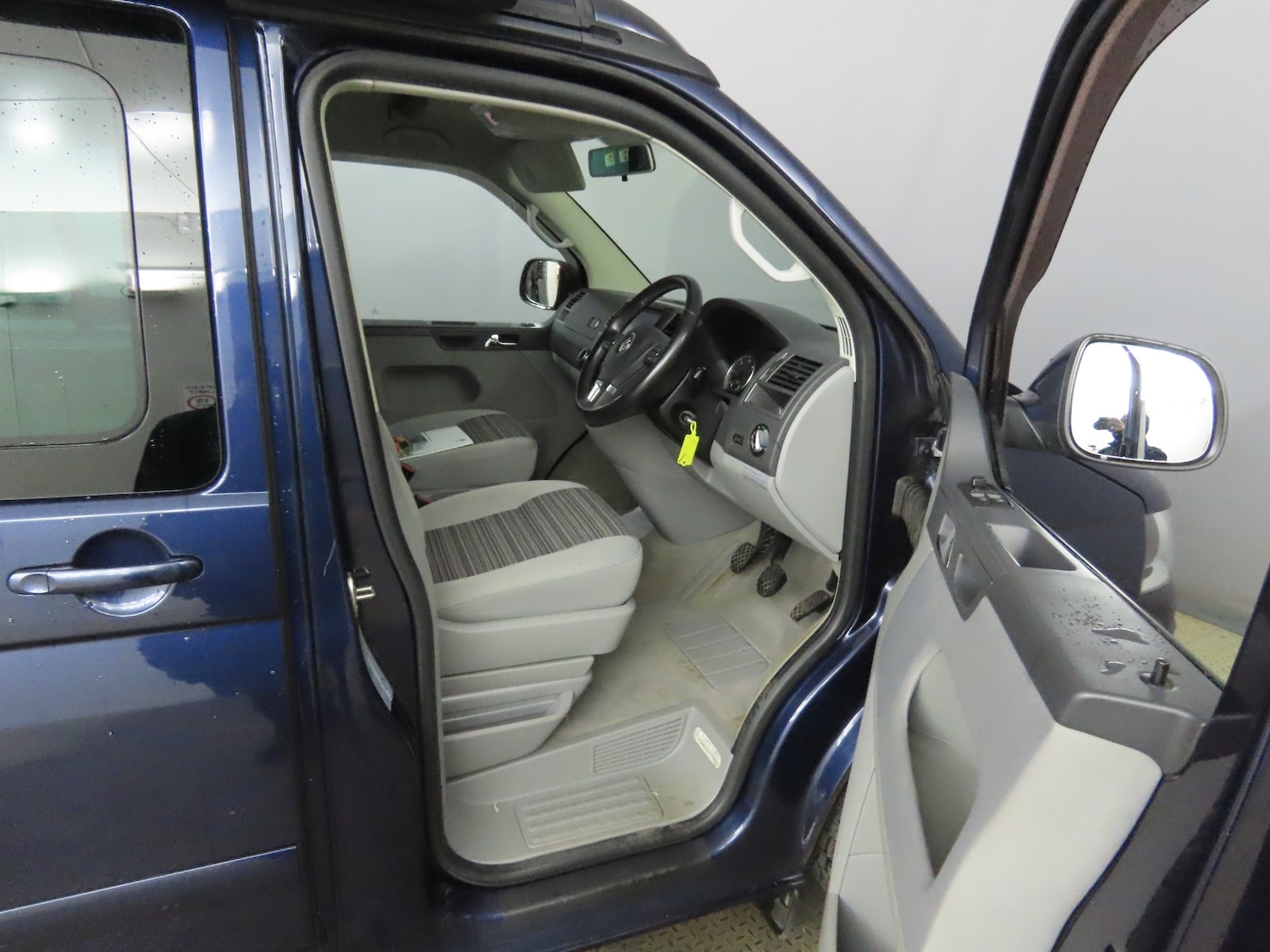 Used Volkswagen California 2012 for sale - 77196278: Photo 5