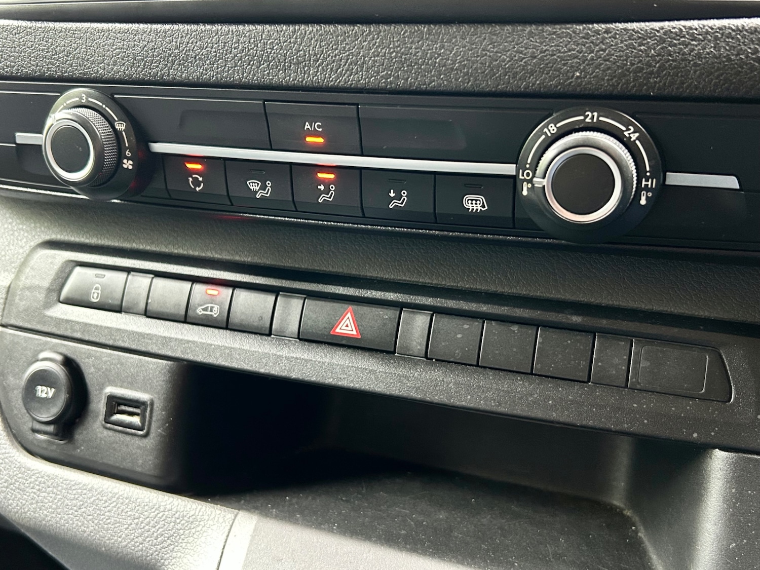 Used Vauxhall Vivaro 2022 for sale - 76630414: Photo 16