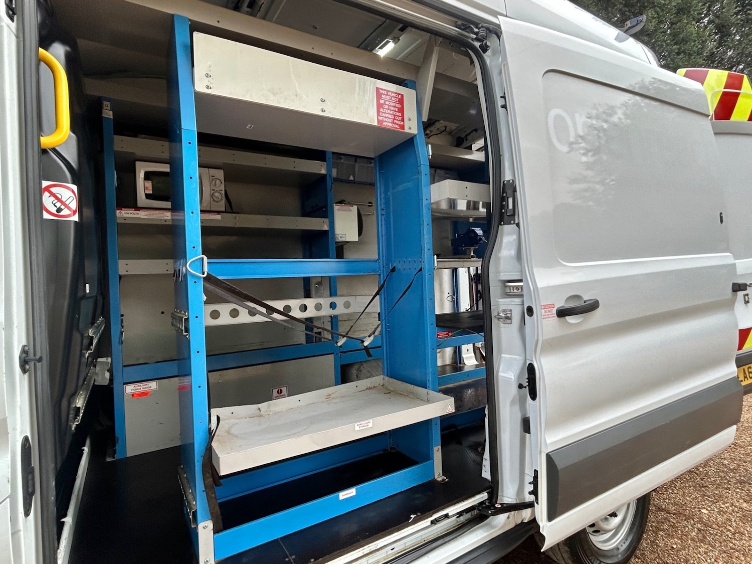 Used Ford Transit 2018 for sale - 76637317: Photo 2