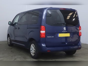 Used Peugeot Traveller 2018 for sale - 78620119: Photo