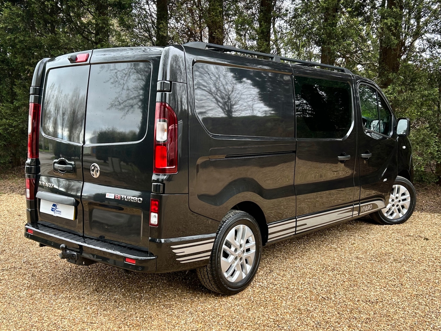 Used Vauxhall Vivaro 2017 for sale - 78121385: Photo 2