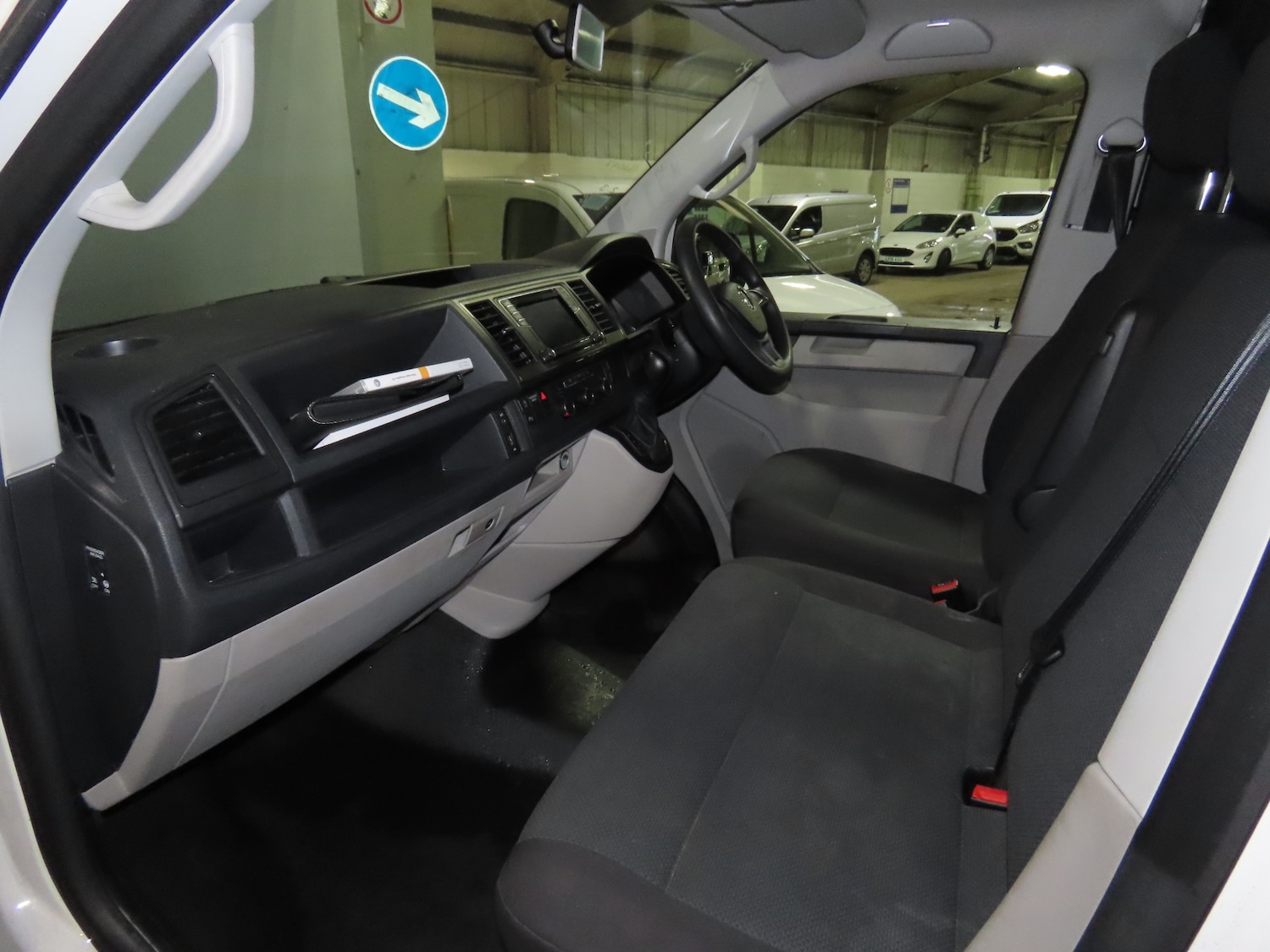 Used Volkswagen Transporter 2017 for sale - 77902554: Photo 4