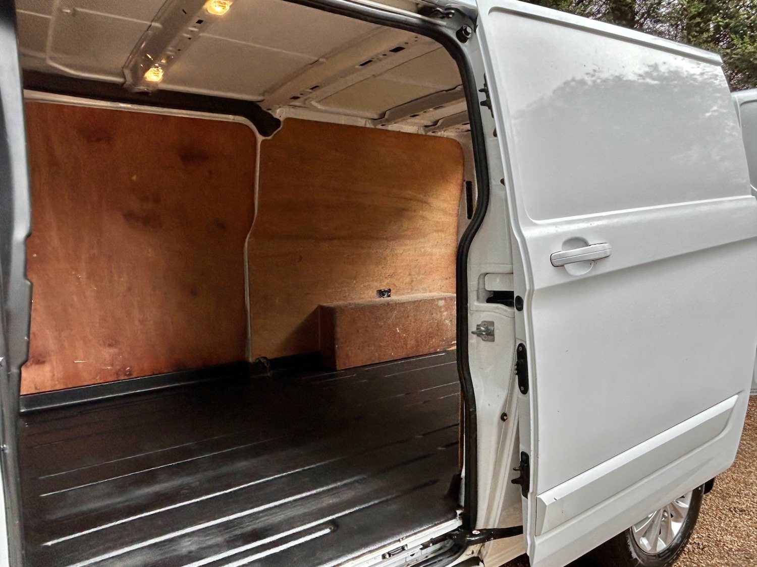 Used Ford Transit Custom 2018 for sale - 76630431: Photo 10