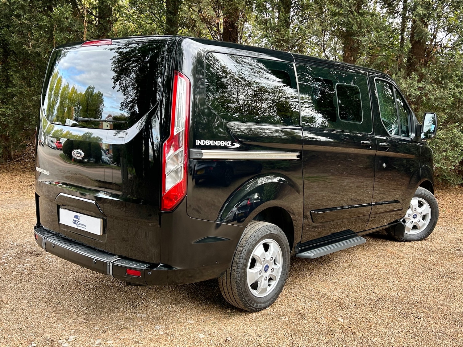 Used Ford Tourneo Custom 2018 for sale - 76637475: Photo 2