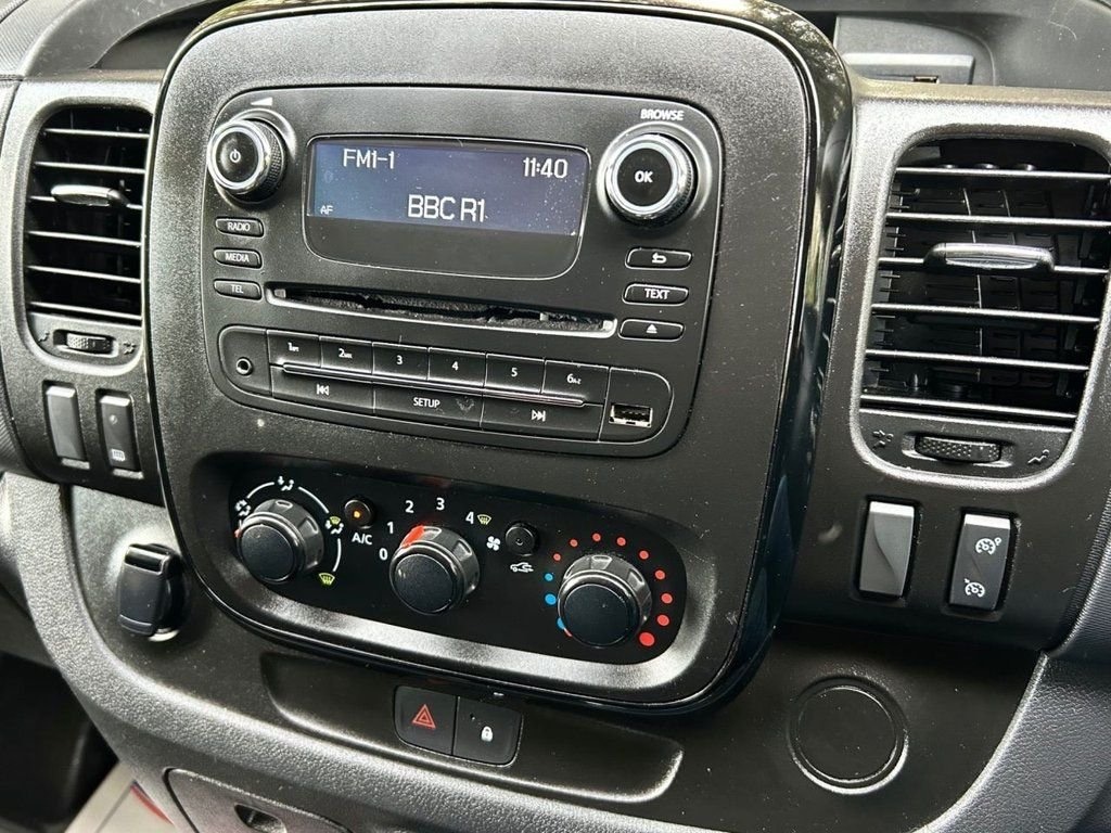 Used Vauxhall Vivaro 2018 for sale - 76638624: Photo 23