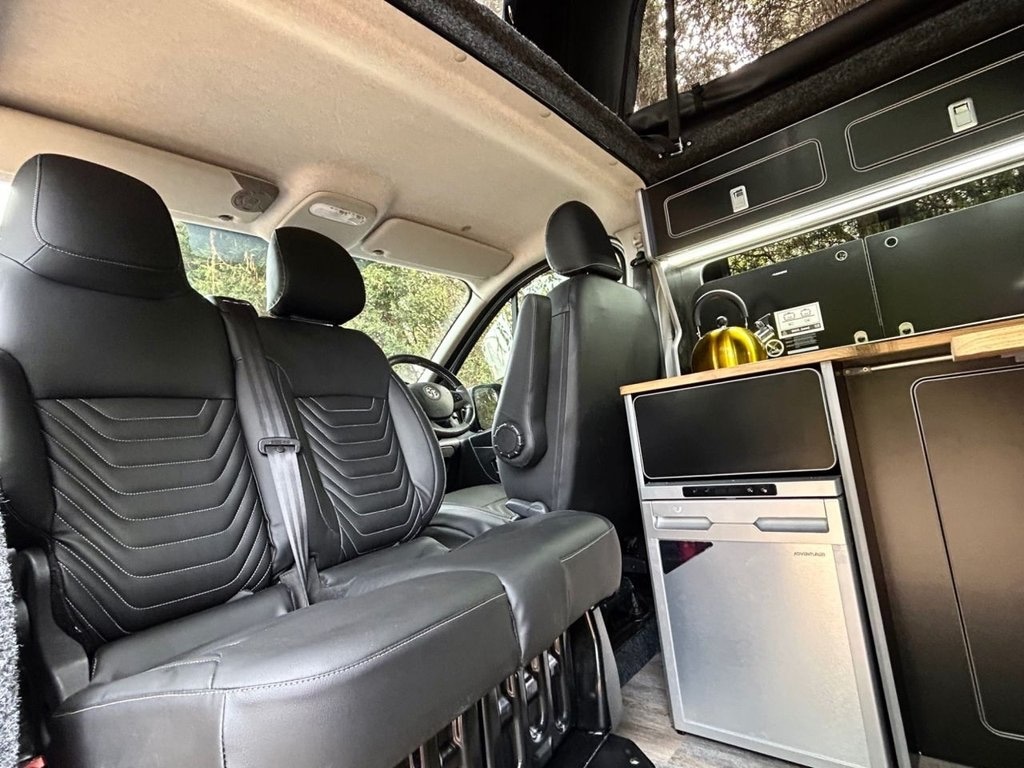 Used Vauxhall Vivaro 2018 for sale - 76638624: Photo 4