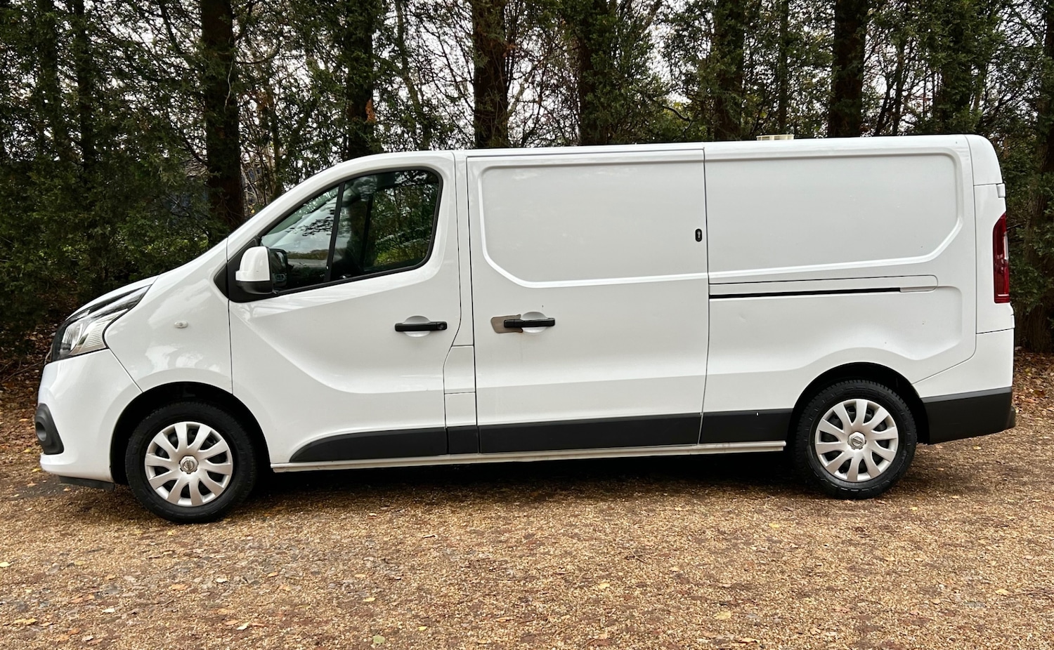 Used Nissan NV300 2021 for sale - 76637509: Photo 9