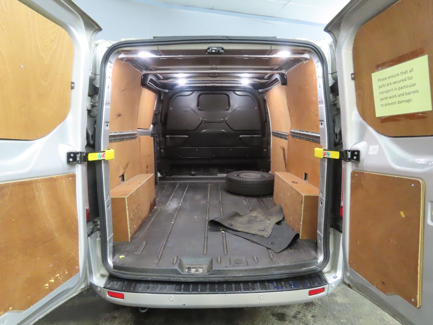 Used Ford Transit Custom 2022 for sale - 77128467: Photo 3