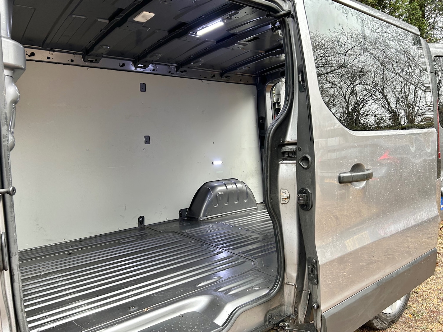 Used Vauxhall Vivaro 2019 for sale - 76922137: Photo 4