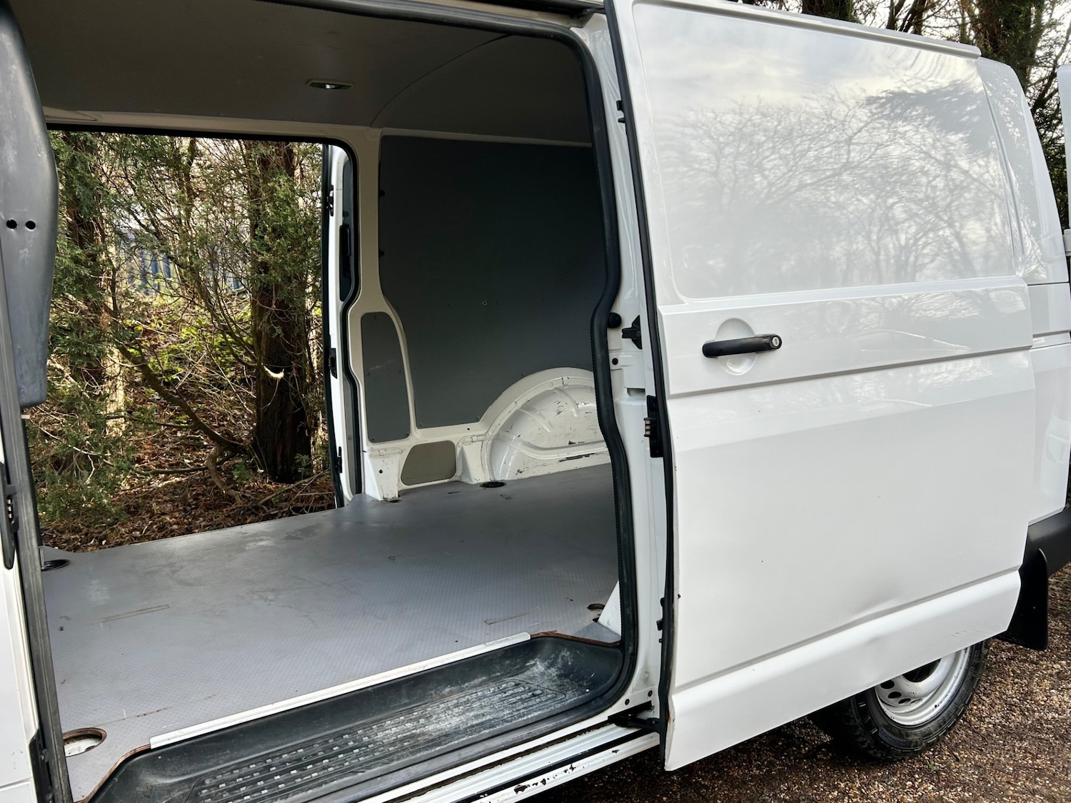 Used Volkswagen Transporter 2017 for sale - 77501420: Photo 10