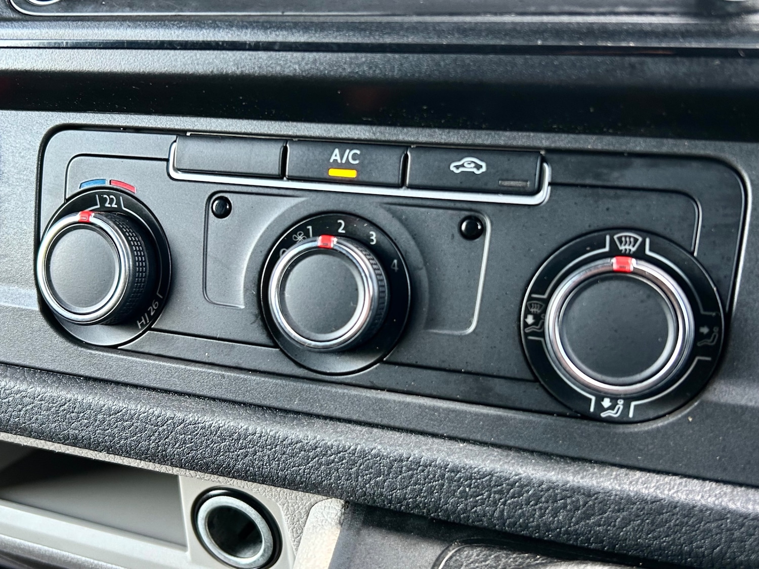 Used Volkswagen Transporter 2017 for sale - 77501420: Photo 14