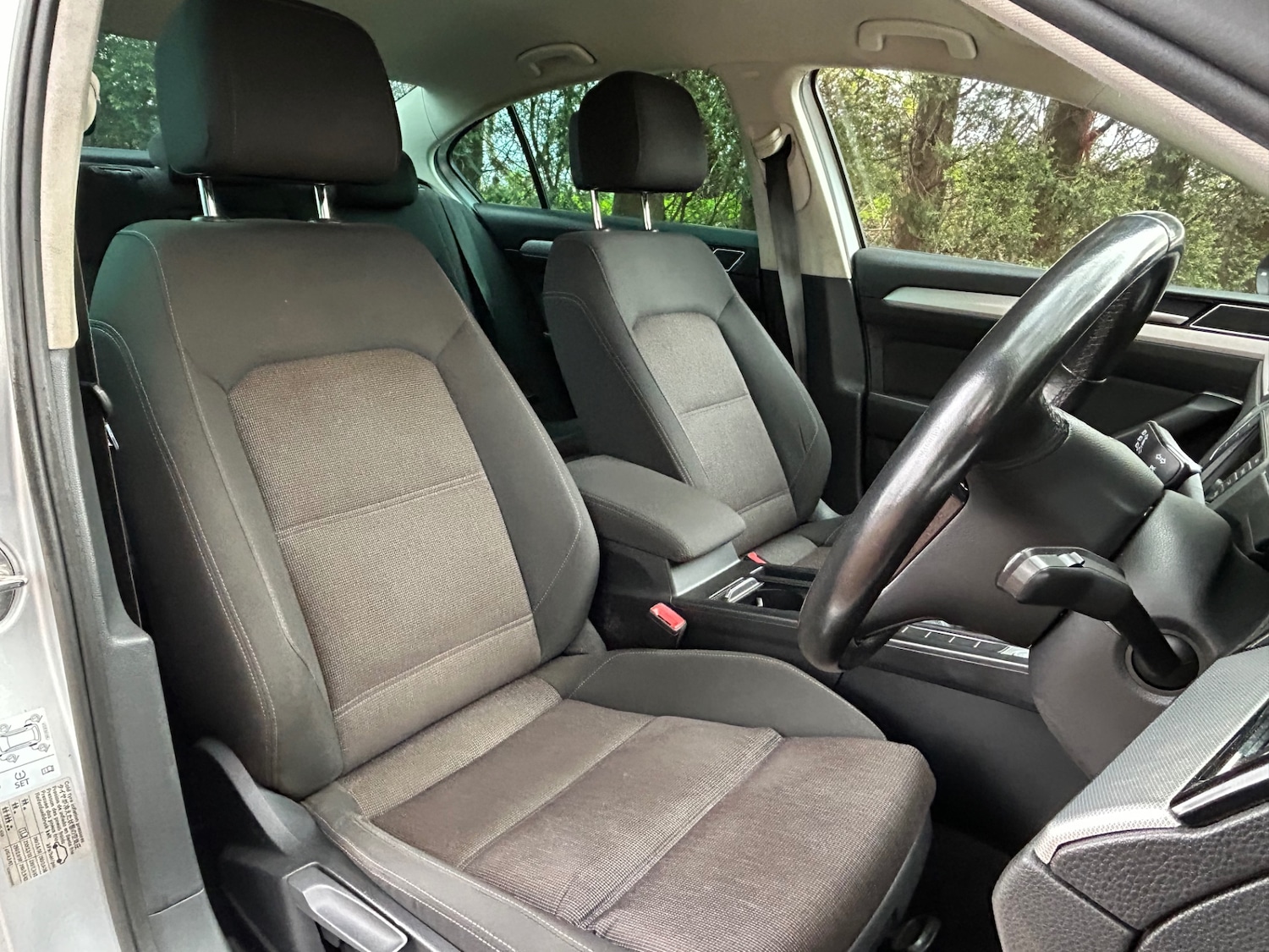 Used Volkswagen Passat 2015 for sale - 76799520: Photo 4