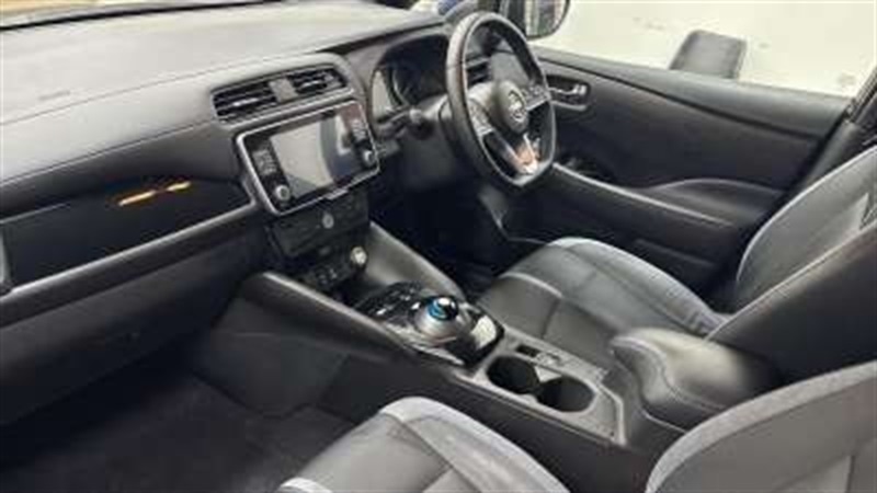 Used Nissan Leaf 2023 for sale - 76434855: Photo 2