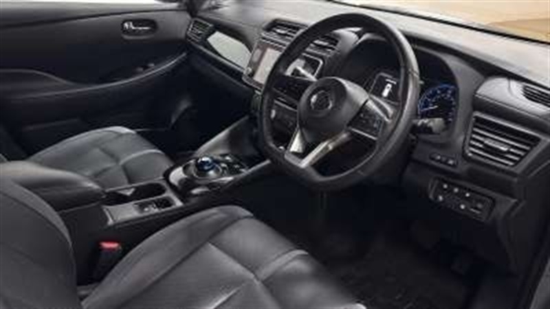 Used Nissan Leaf 2021 for sale - 76204212: Photo 2