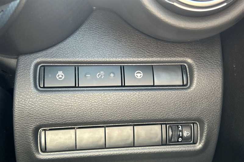 Used Nissan Juke 2023 for sale - 76420592: Photo 39