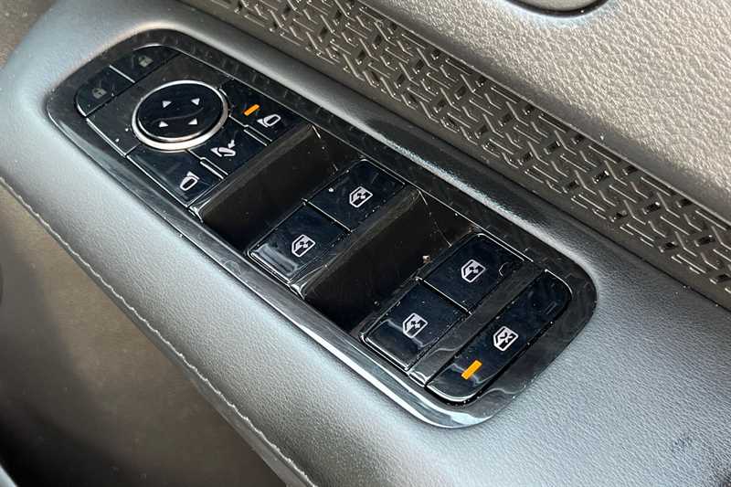 Used Nissan ARIYA 2025 for sale - 78172793: Photo 18