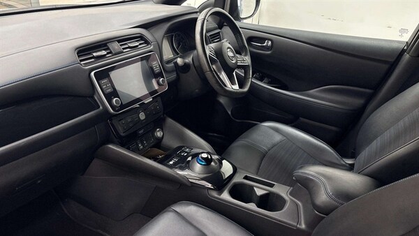 Used Nissan Leaf 2022 for sale - 76311740: Photo 2