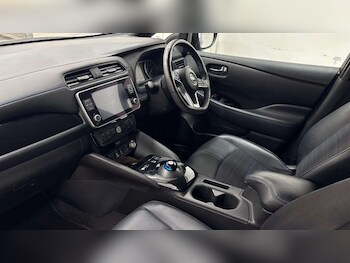Used Nissan Leaf 2022 for sale - 76311740: Photo 2
