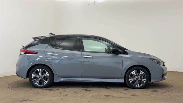 Used Nissan Leaf 2022 for sale - 76311740: Photo 4