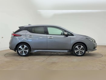 Used Nissan Leaf 2021 for sale - 76501693: Photo