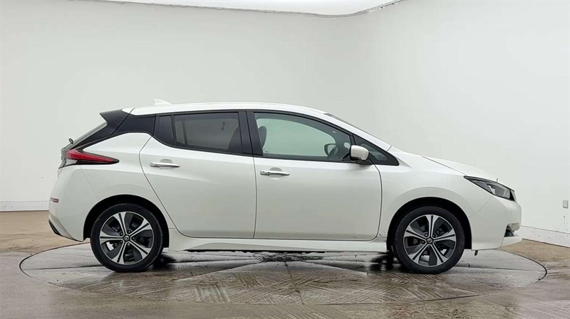 Used Nissan Leaf 2021 for sale - 77442825: Photo 4