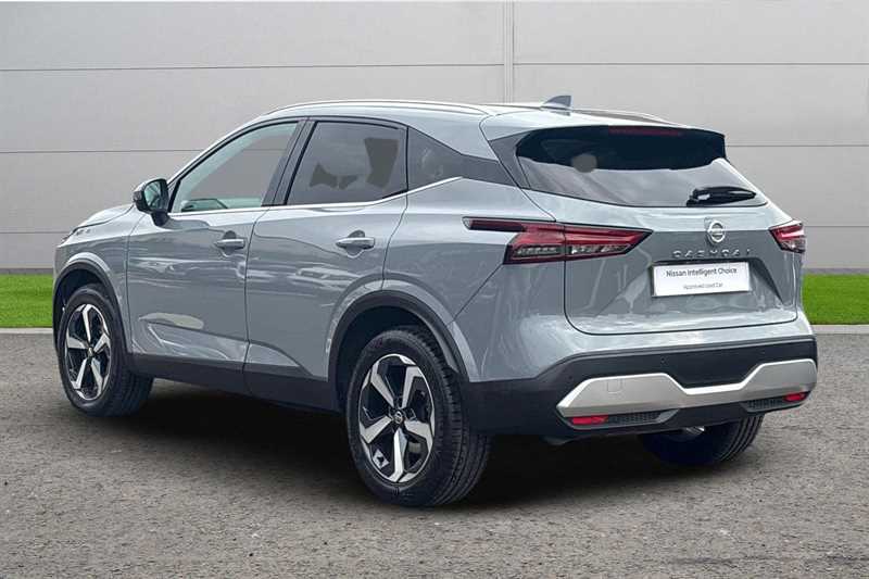Used Nissan Qashqai 2021 for sale - 76096119: Photo 2