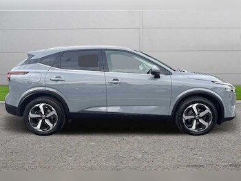 Used Nissan Qashqai 2021 for sale - 76096119: Photo