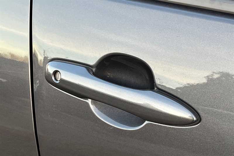 Used Toyota Yaris 2021 for sale - 76648401: Photo 23