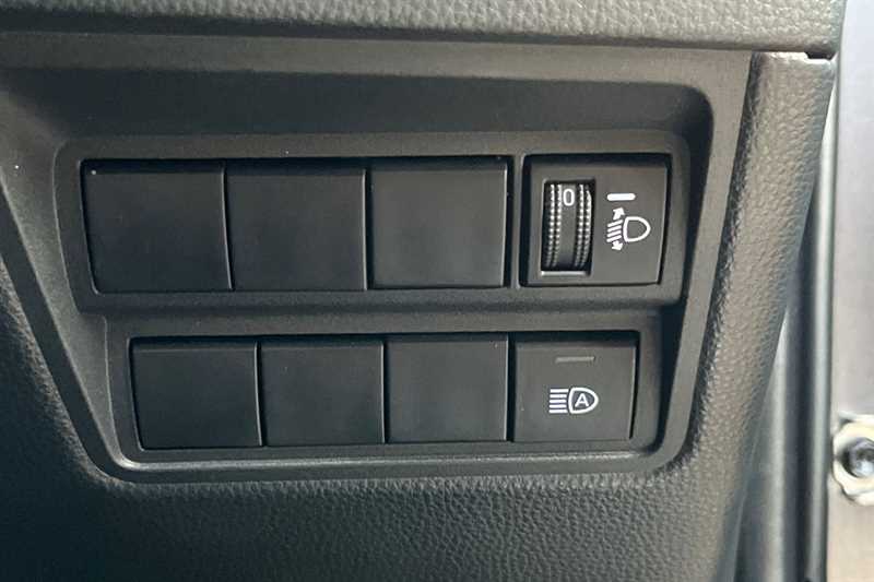 Used Toyota Yaris 2021 for sale - 76648401: Photo 24