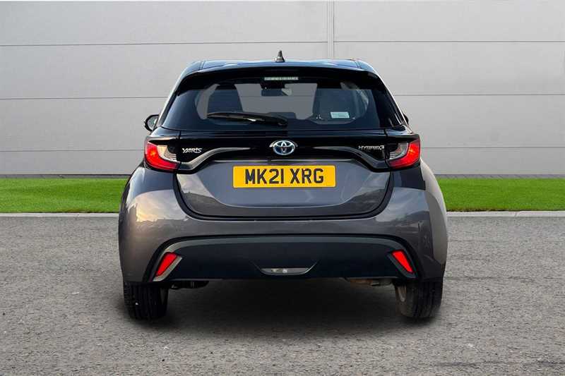 Used Toyota Yaris 2021 for sale - 76648401: Photo 4